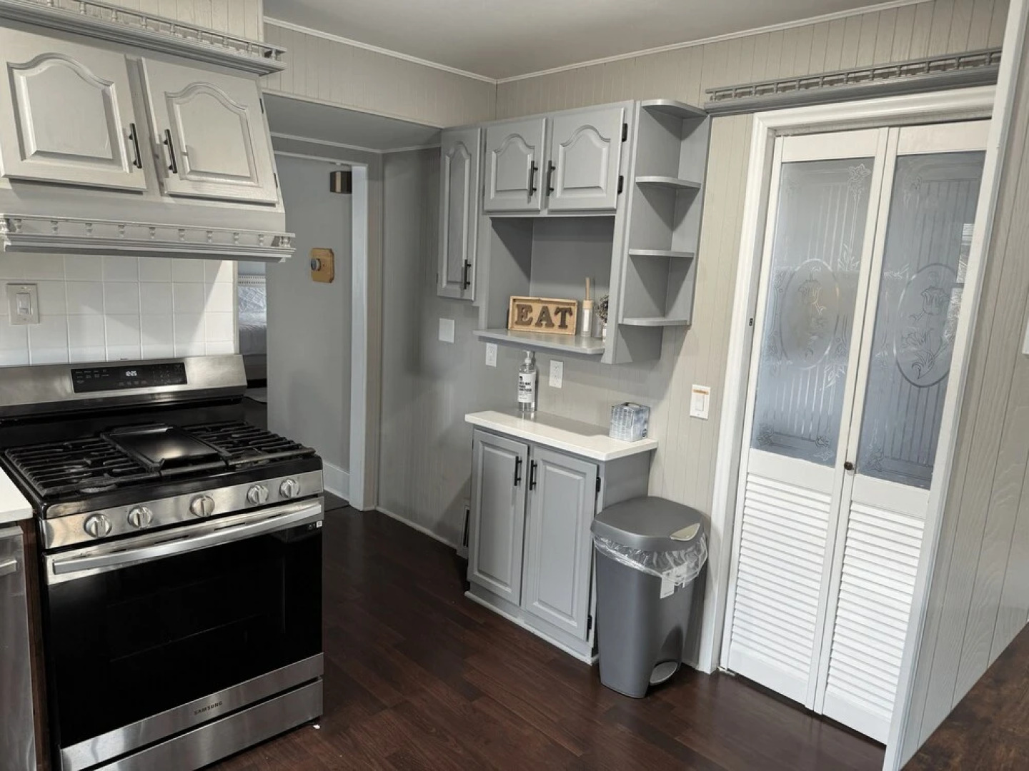 Spacious Retreat Near Convention Centers 4 Bedroom Home by RedAwning