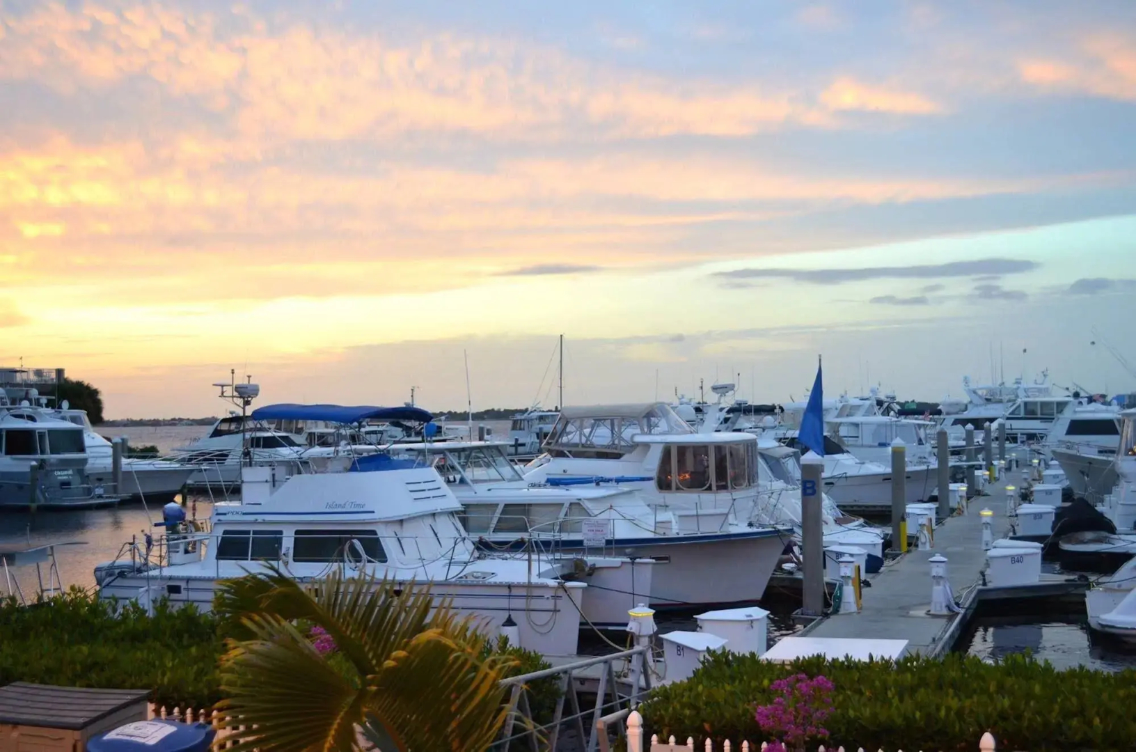 Legacy Harbour Hotel & Suites