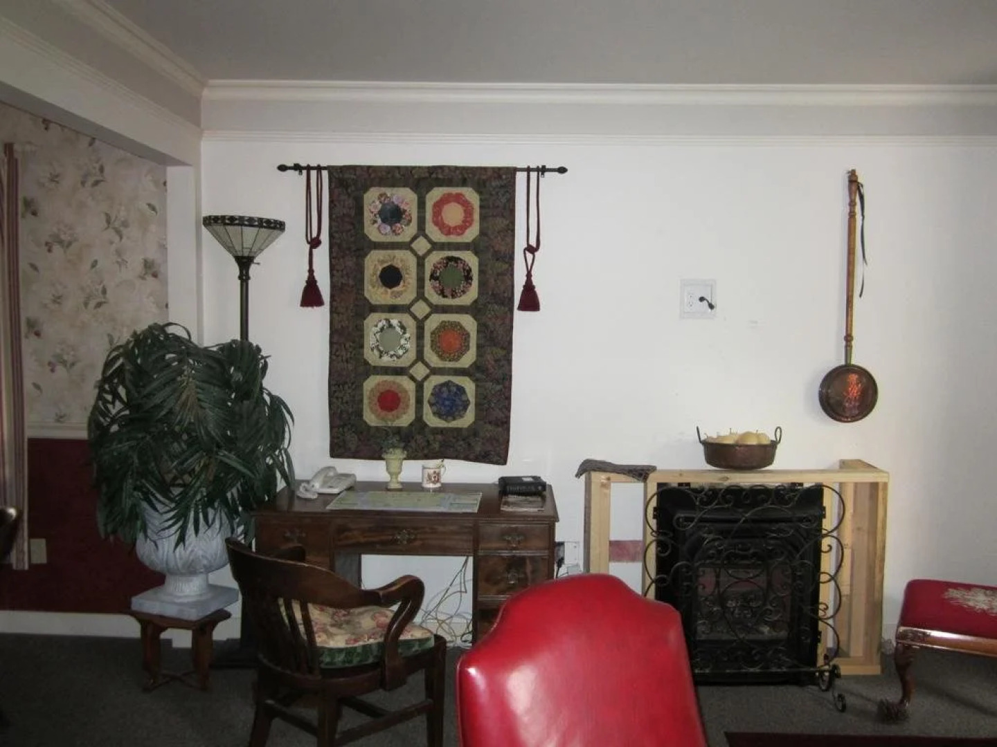 Heathergate Cottage and Suites