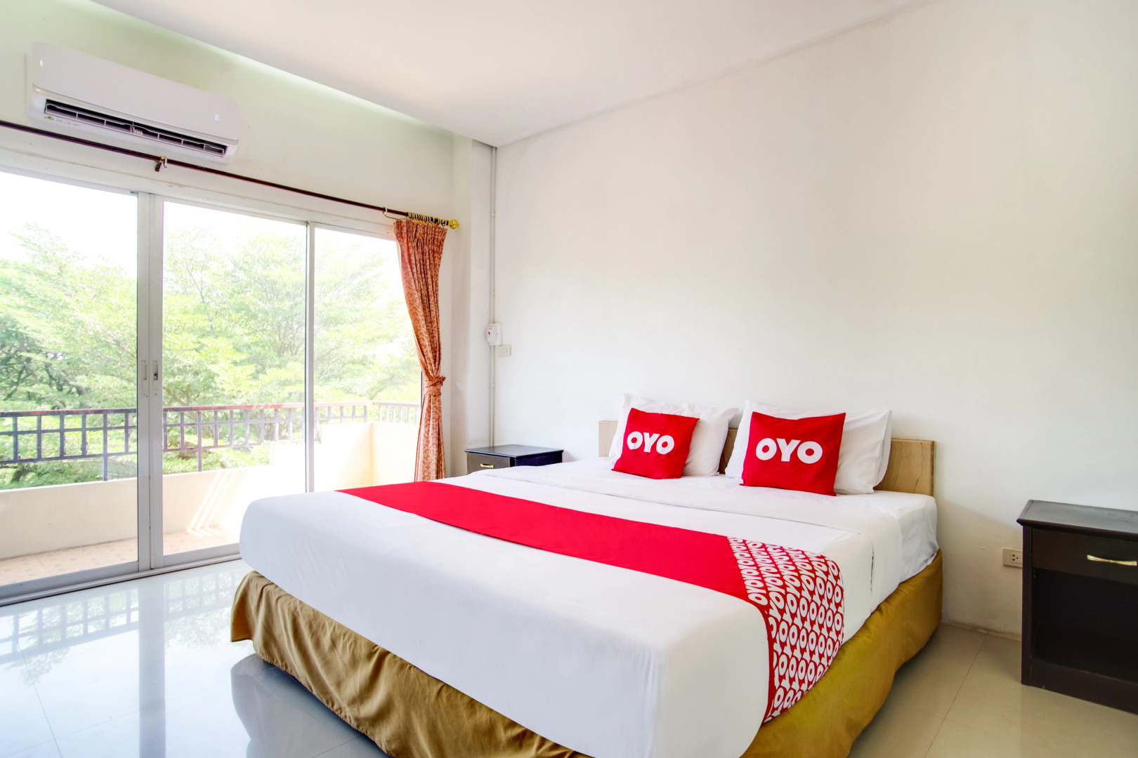 OYO 384 Ban Sabaidee