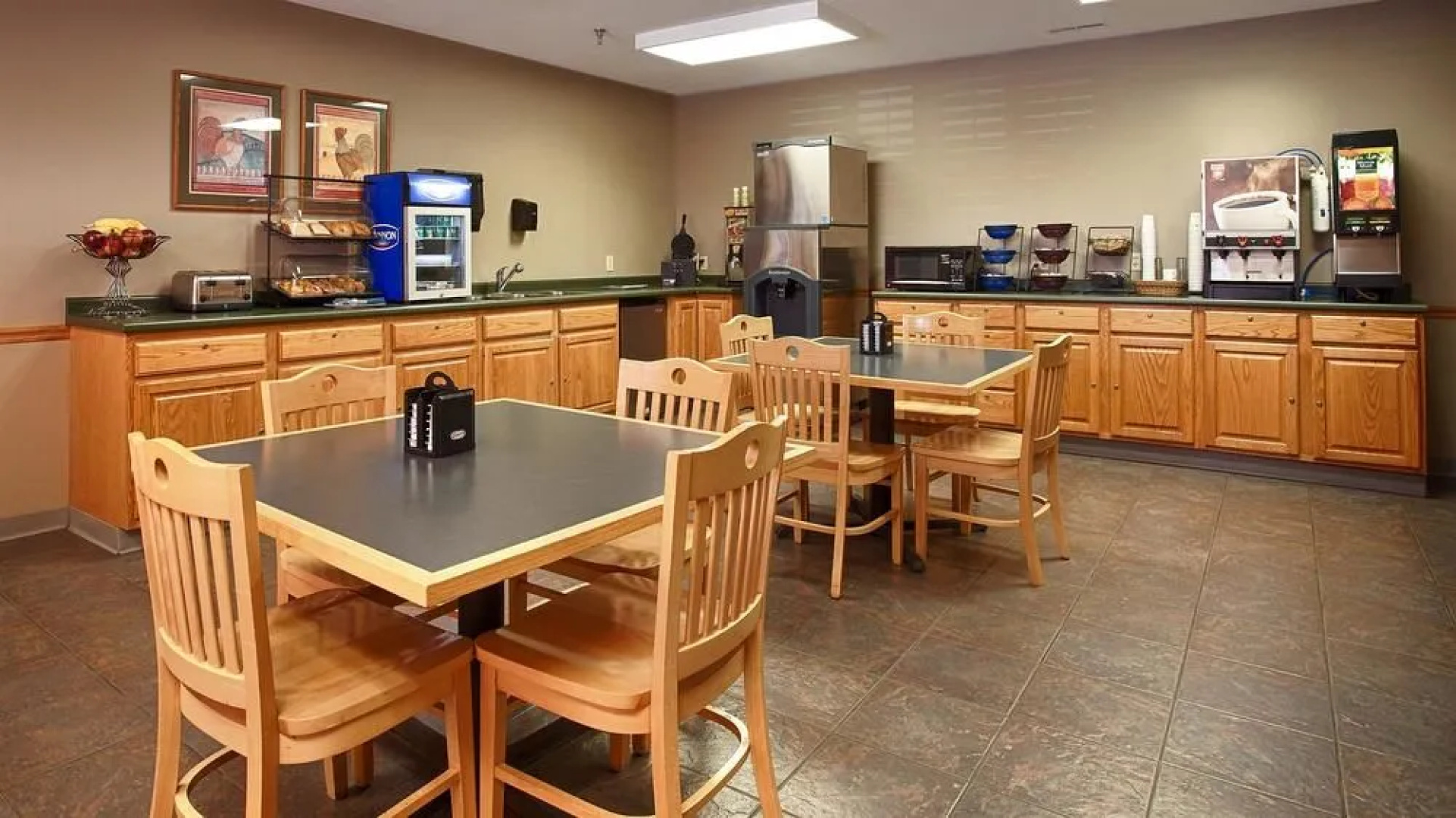Best Western Tully Inn