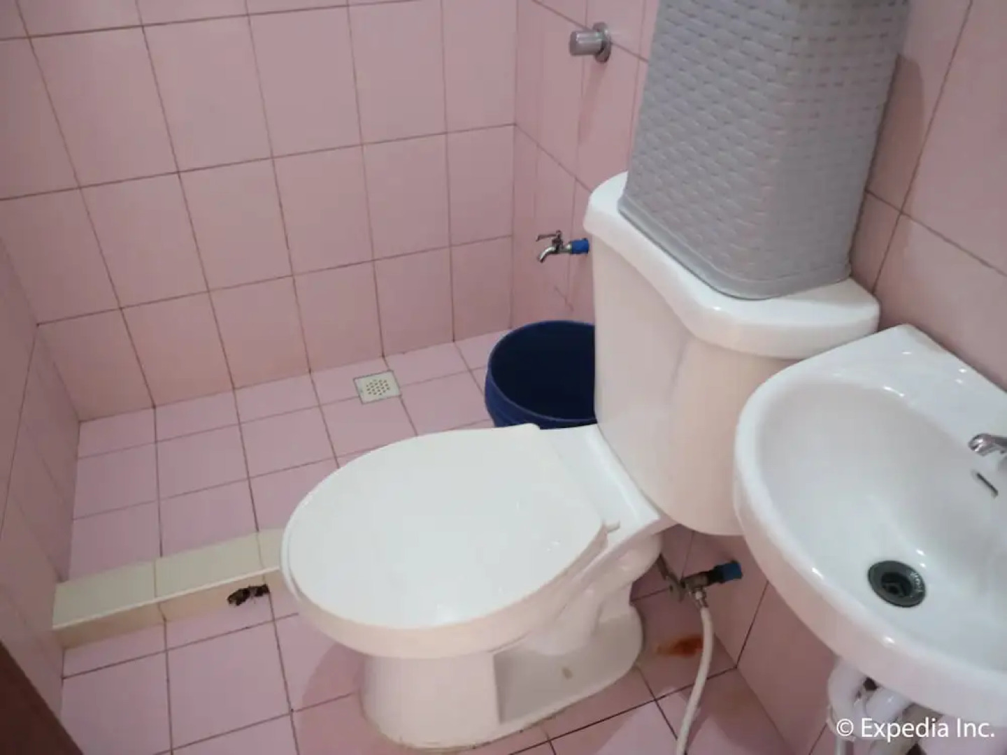 Pacific Waves Inn Annex