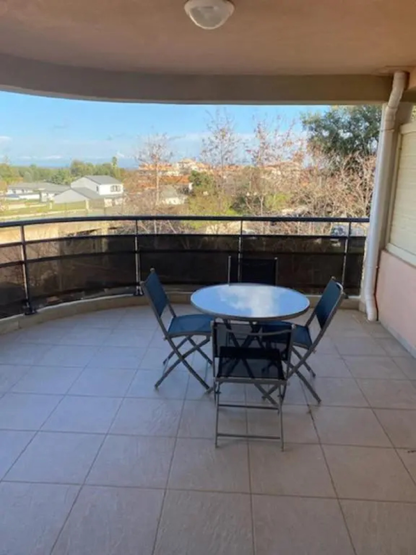 Superbe appartement avec parking privé, proche commerces et mer