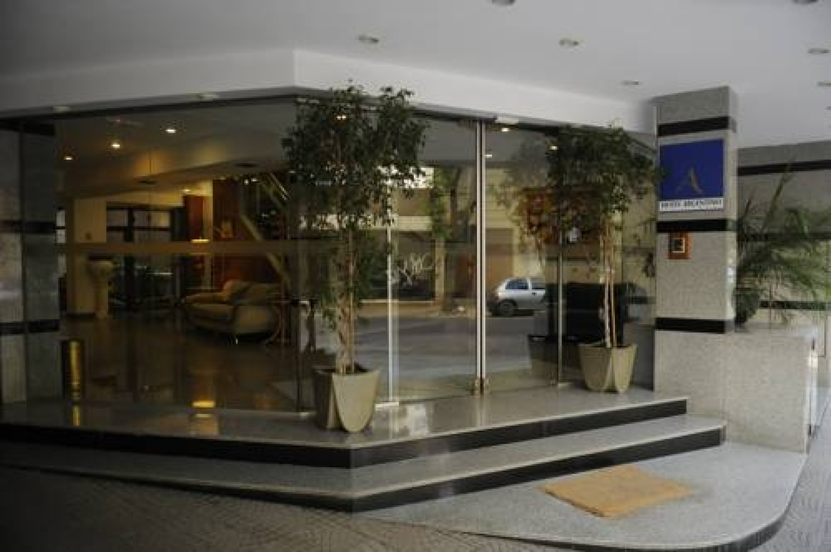 Hotel & Apart Argentino La Plata