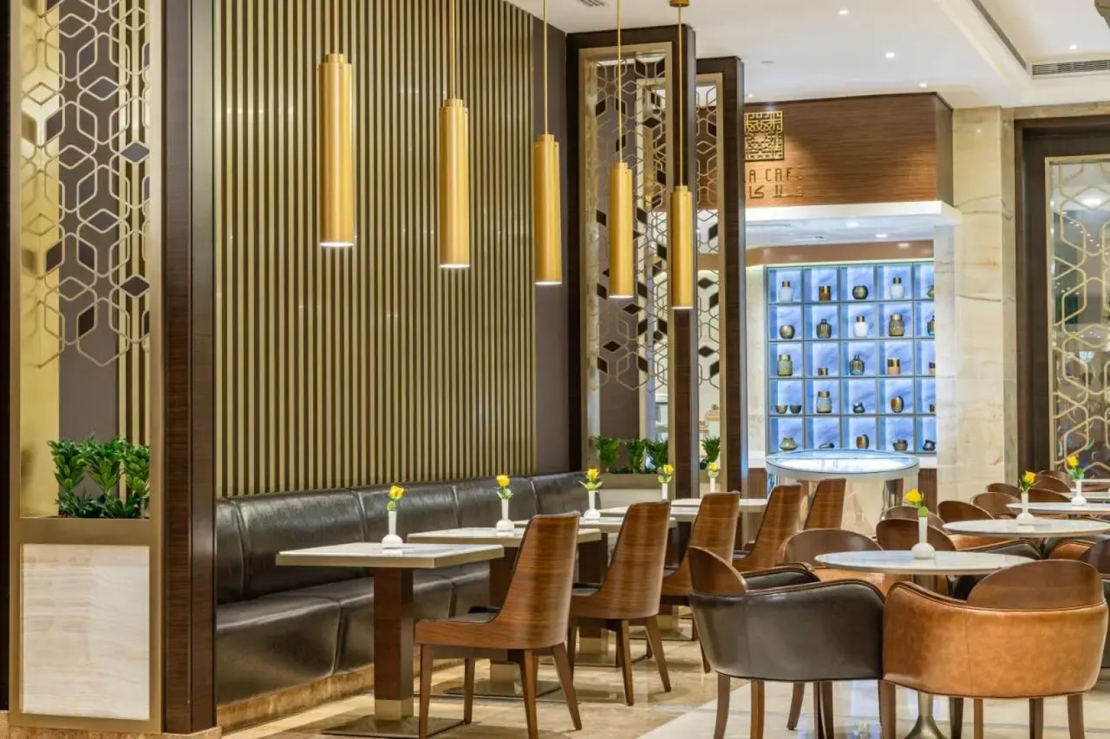 Отель Al Marwa Rayhaan by Rotana