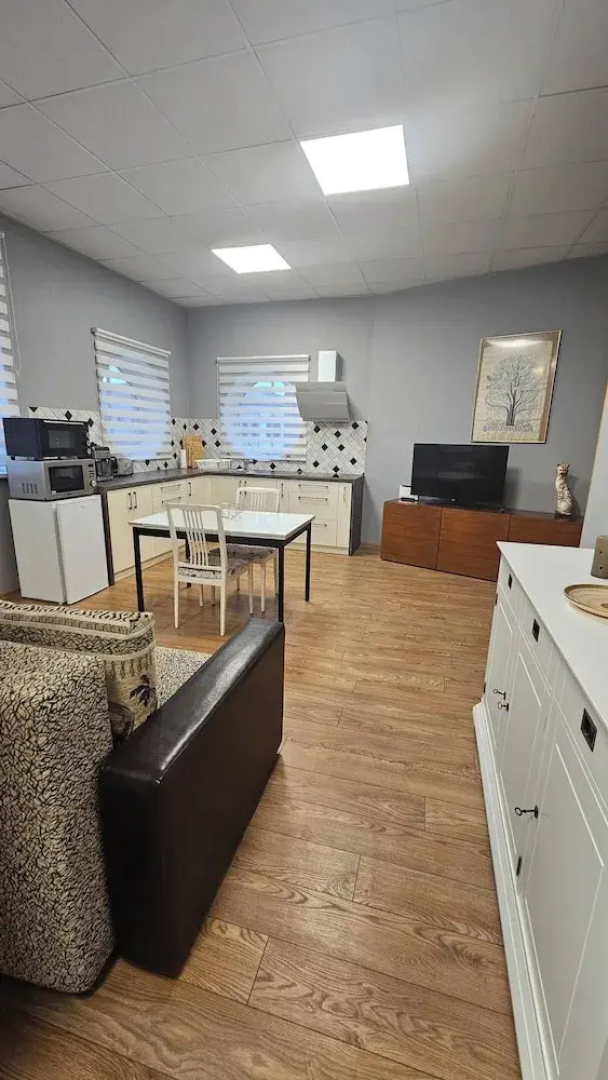 Smakhouse Studio Description