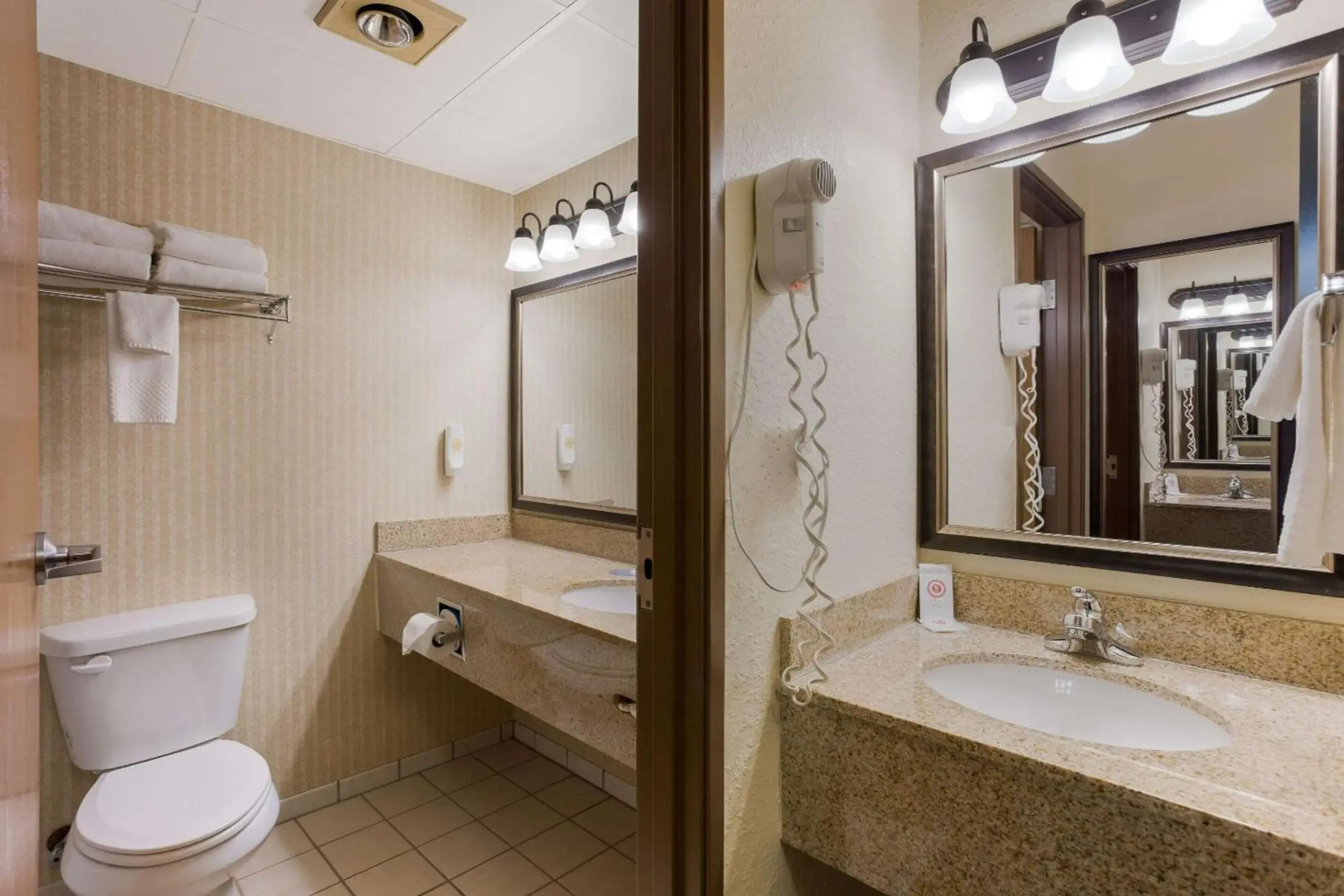 Comfort Inn & Suites Branson Meadows