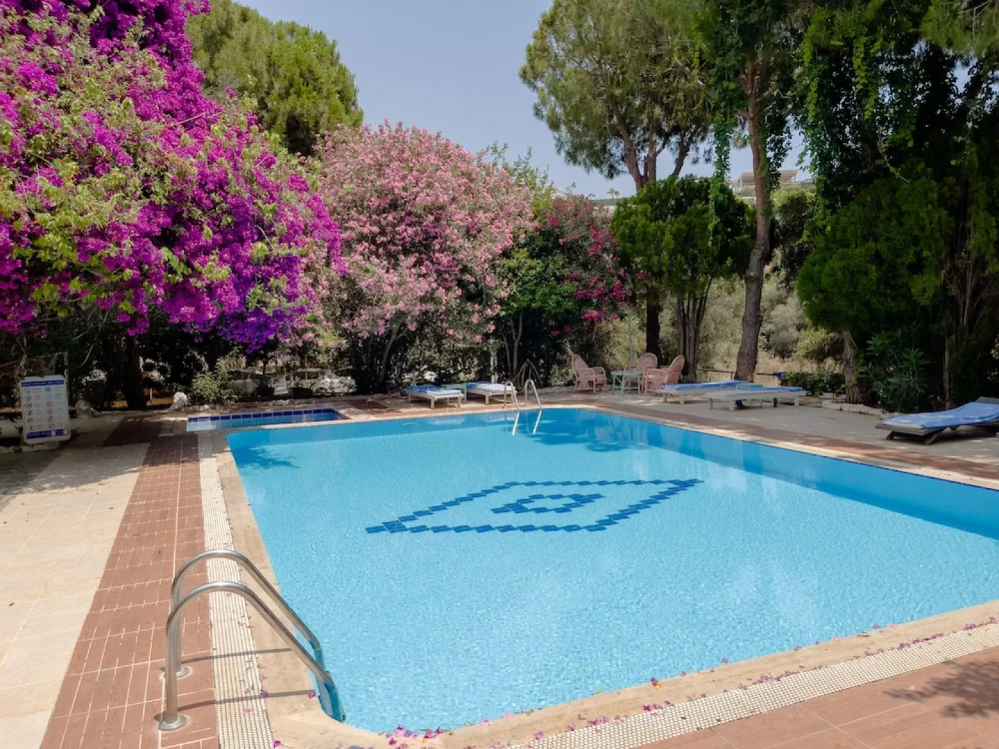 Akropol Otel Kas