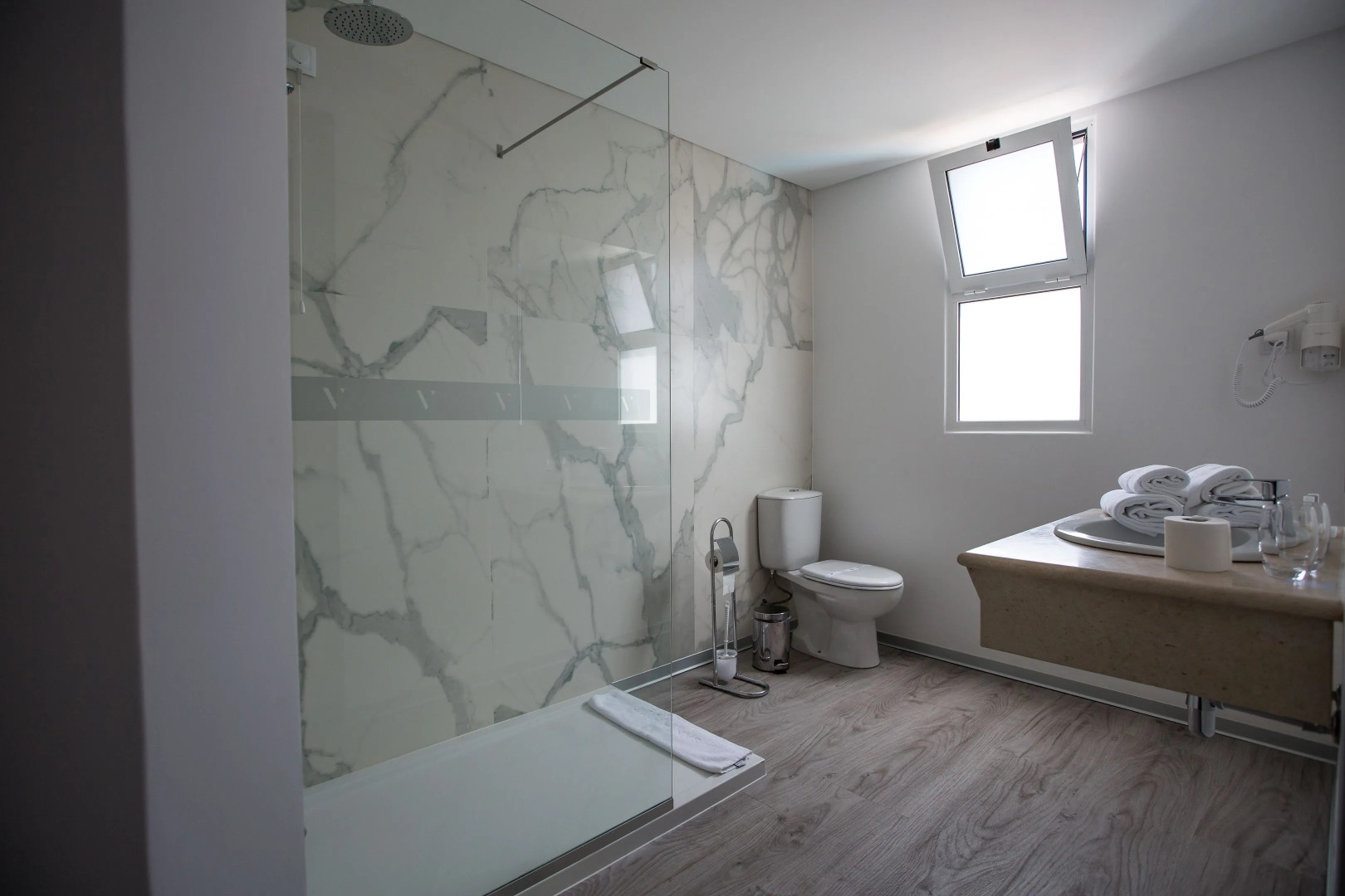 Santa Cruz Village Hotel