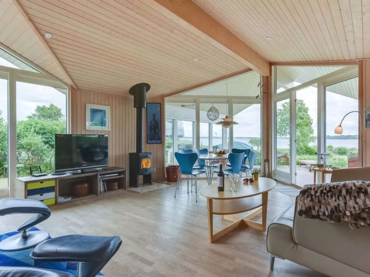 "Brunman" - 10m to the inlet in Sealand