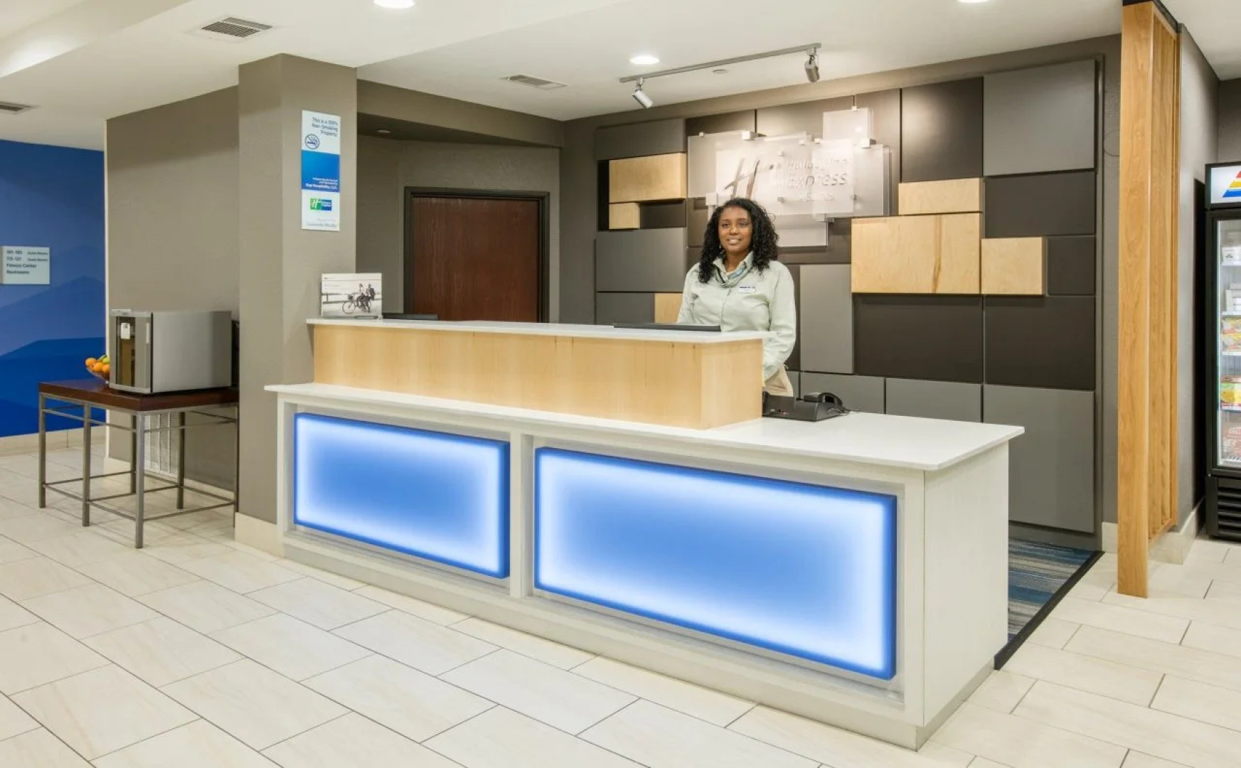 Holiday Inn Express Hotel & Suites Dallas-Grand Prairie I-20 by IHG