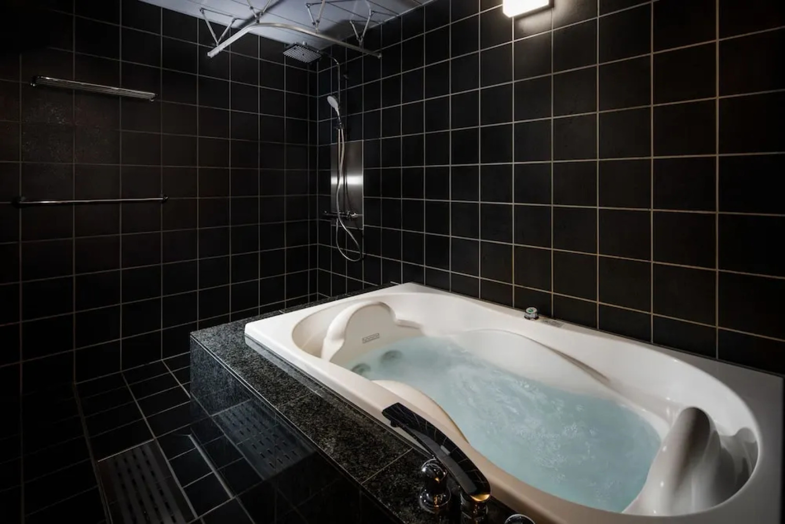 Отель The Screen