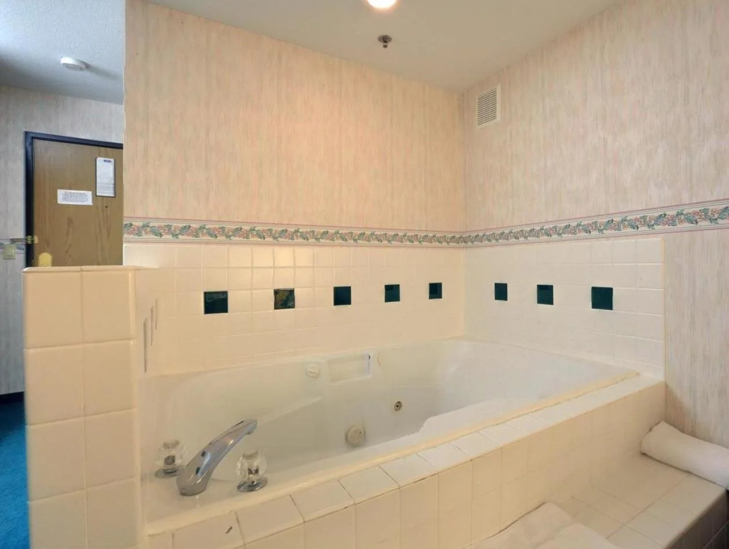 Americas Best Value Inn & Suites Forest Grove Hillsboro