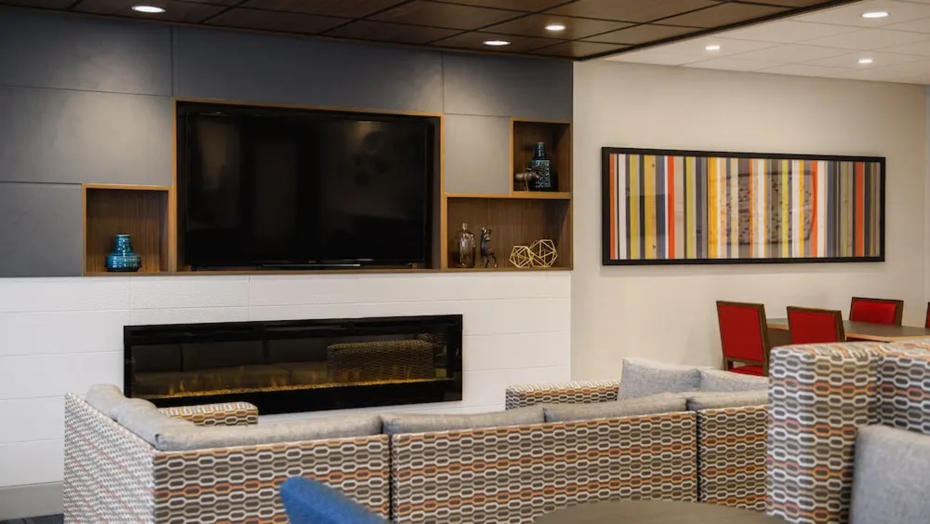 Holiday Inn Express Calgary North