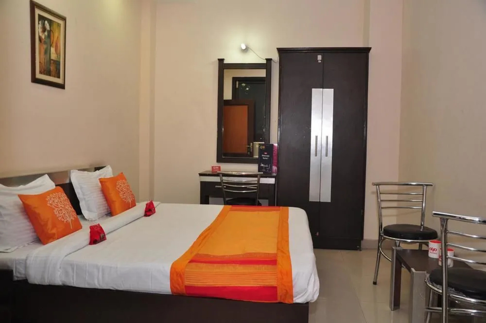 OYO Rooms Queens Road Near OBC Bank