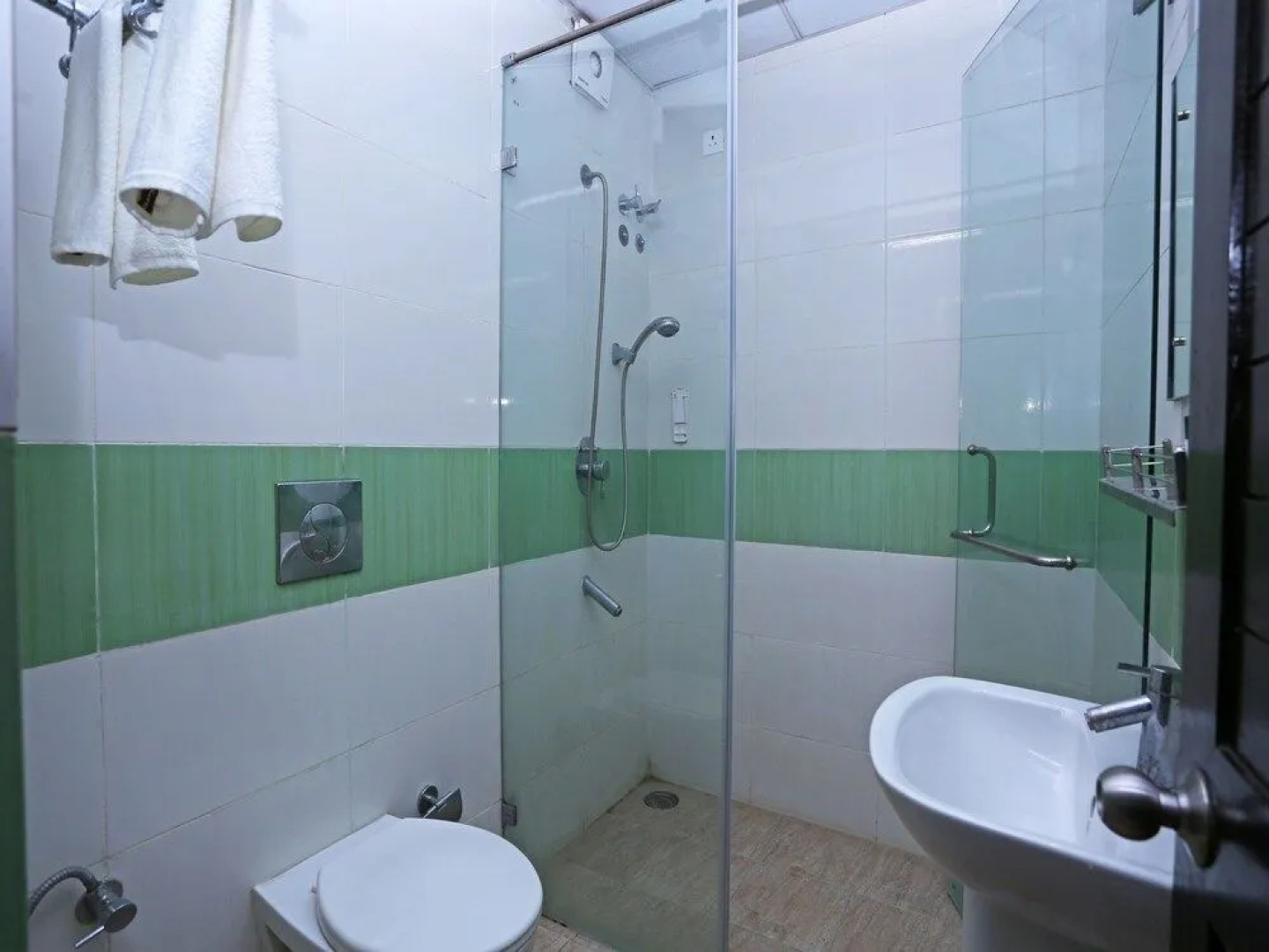 OYO Flagship 061 Tirupati Railway Station