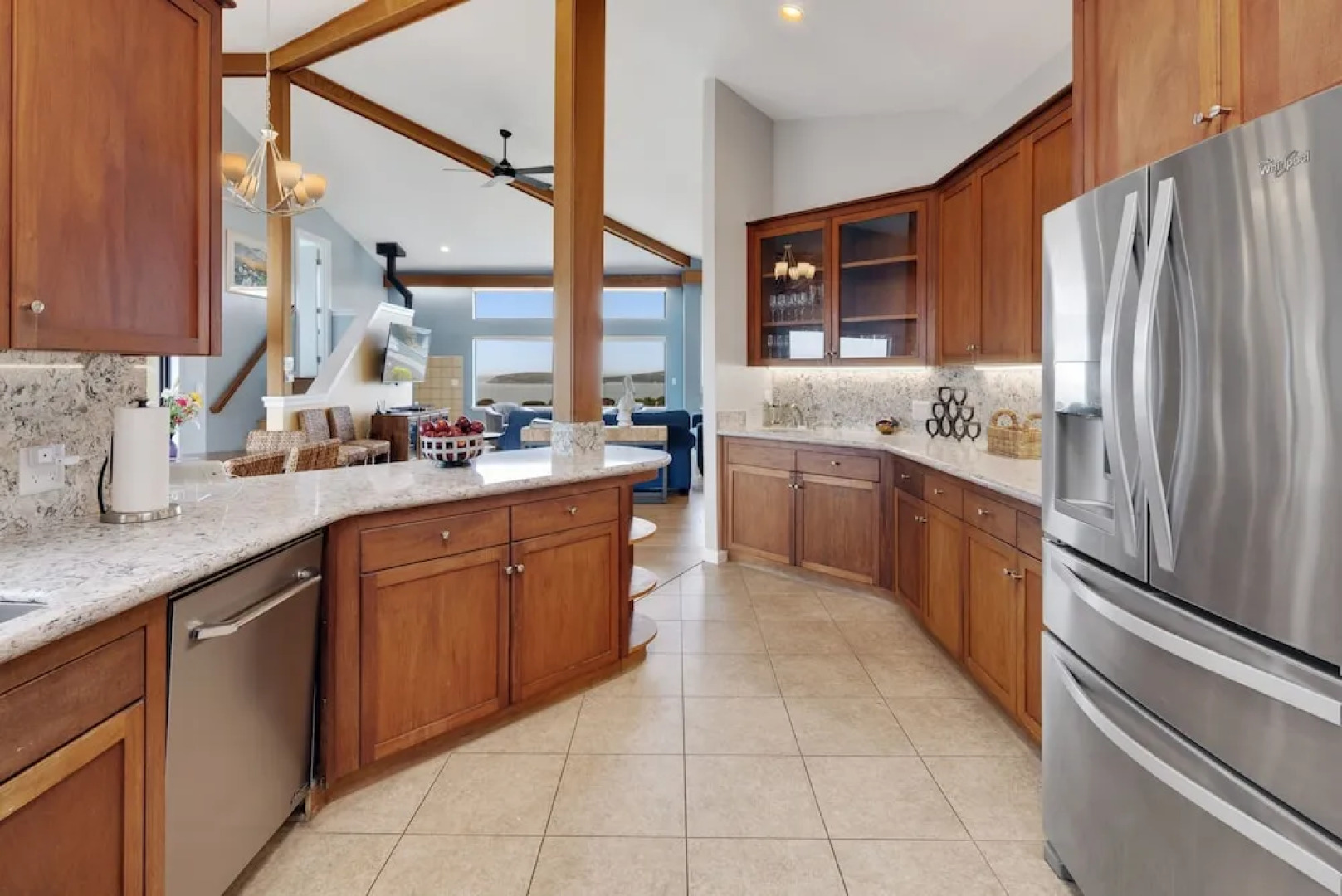 New Listing! All-suite Eagle's Nest W/ Hot Tub 3 Bedroom Home