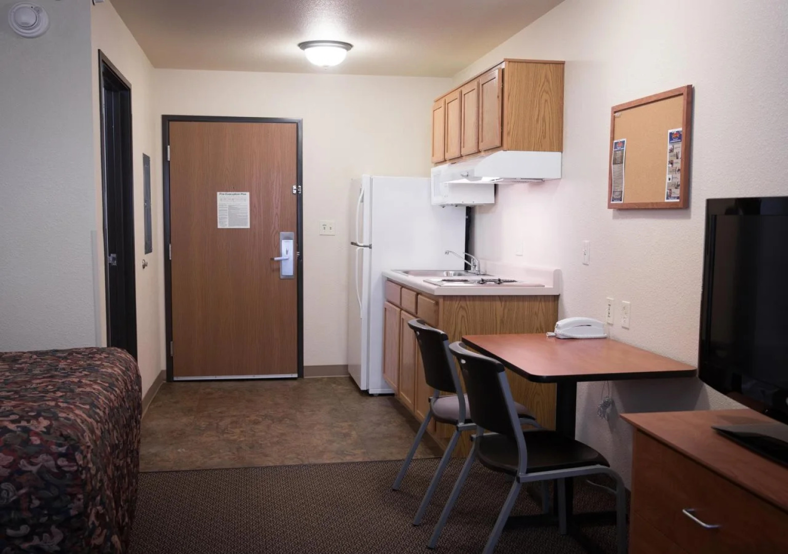WoodSpring Suites Kansas City Lenexa