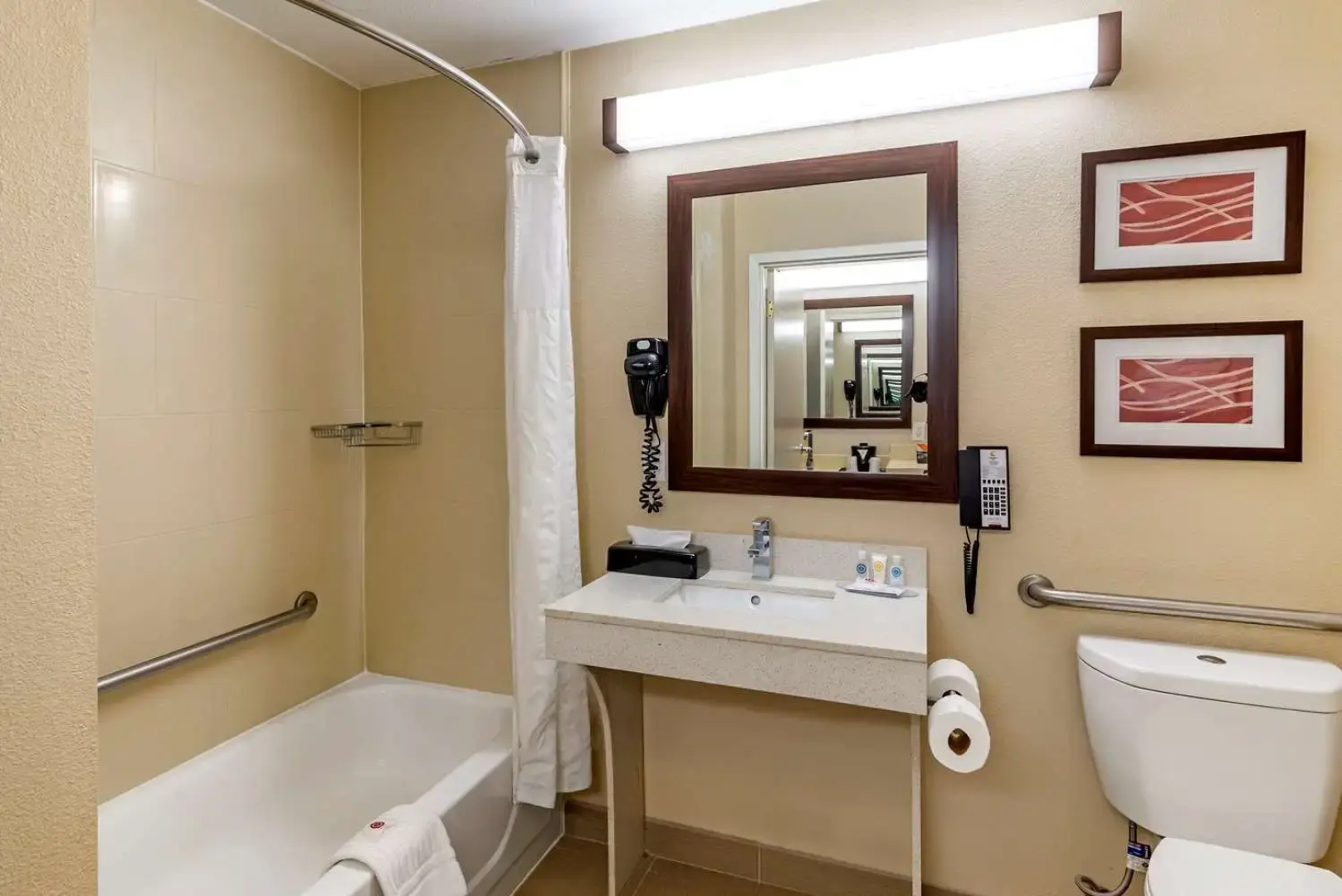 Comfort Inn & Suites