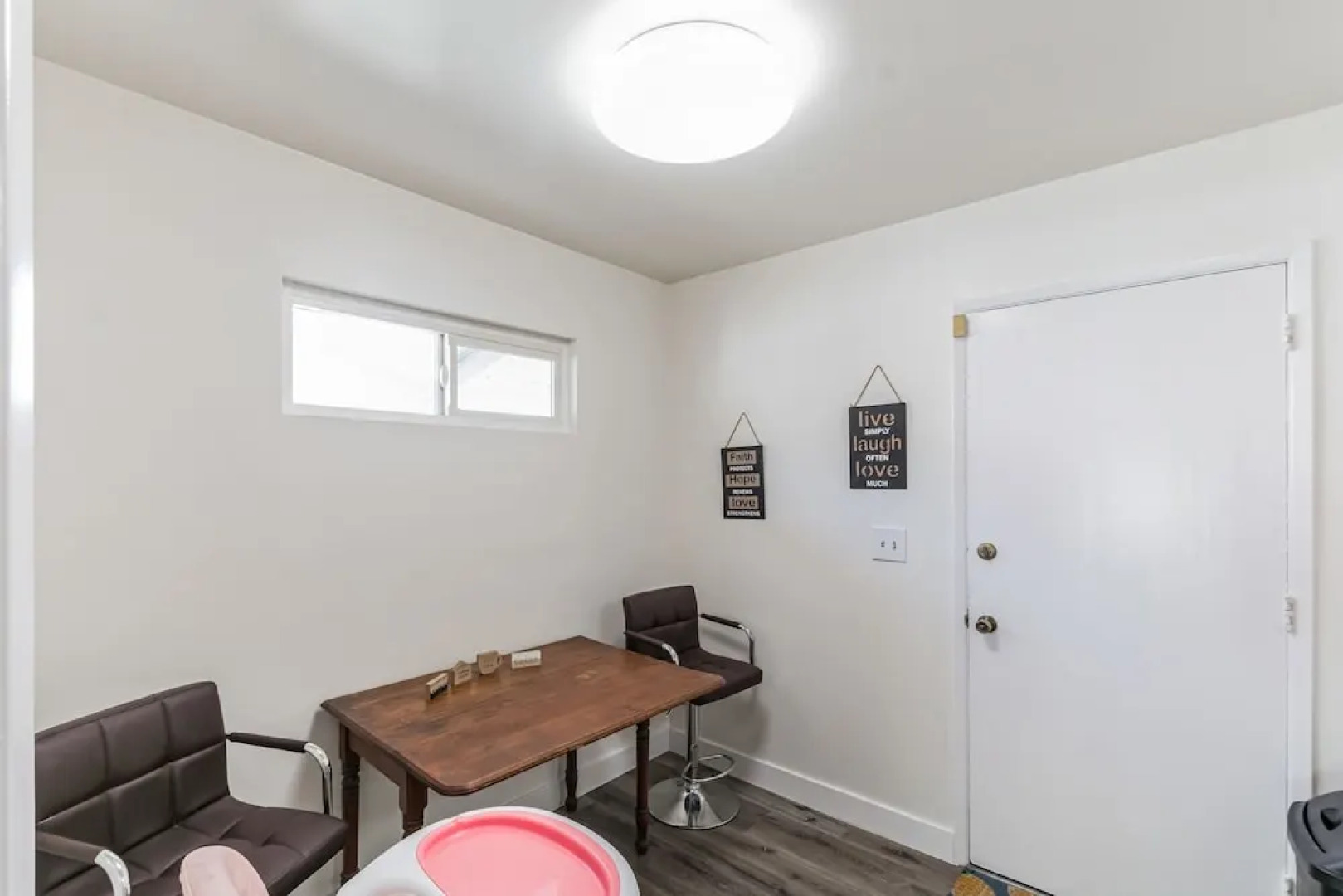 Modern Relaxing Retreat With Private Pool 4 Bedroom Home by RedAwning