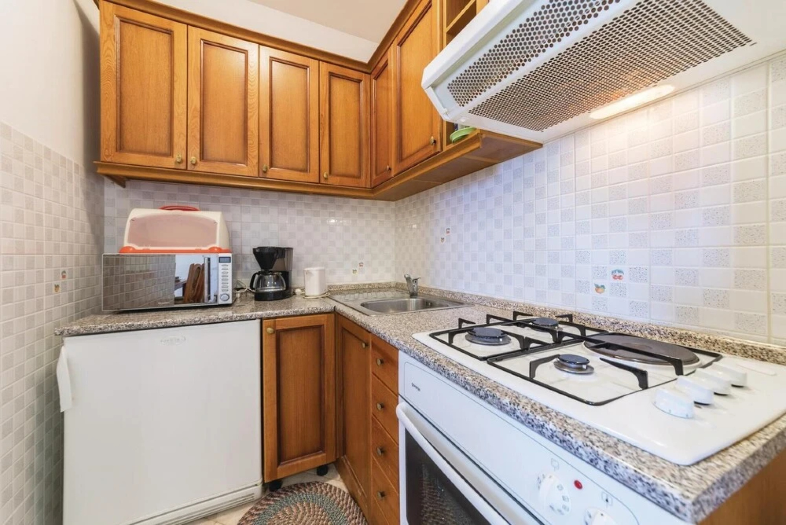 Awesome Home in Peruski With Wifi and 2 Bedrooms