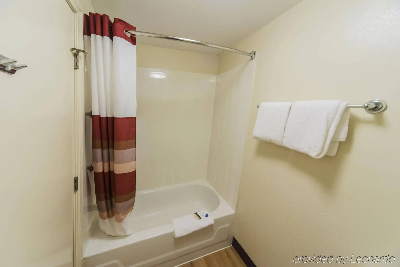 Red Roof Inn PLUS+ Raleigh Downtown – NCSU/Conv Center