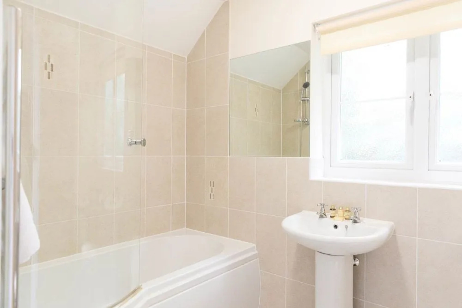 Flexi-Lets@Old Rectory Court, Frimley