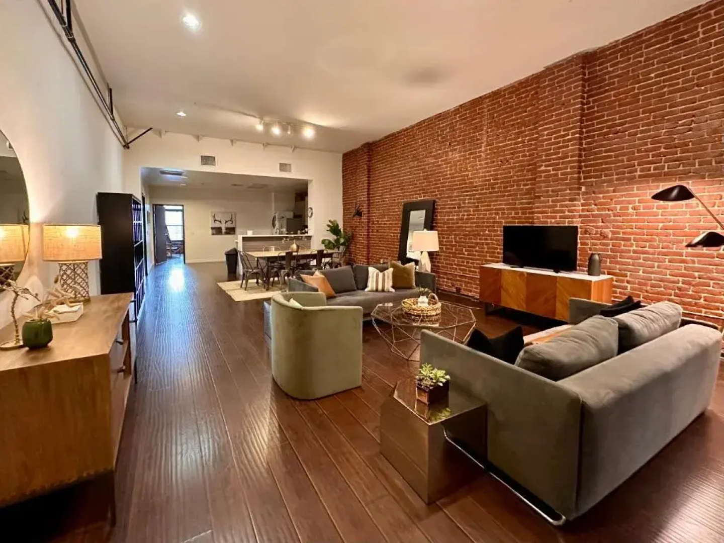 Abode Los Angeles - Downtown Historic Core