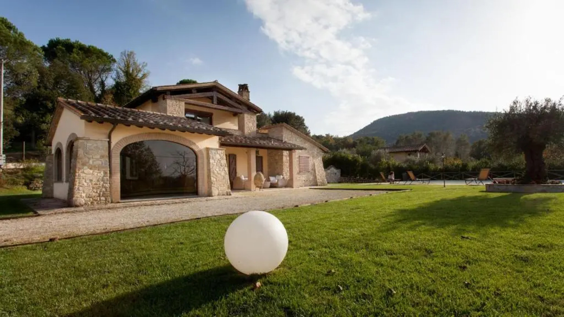 GENIUS LOCI 6&1, Emma Villas