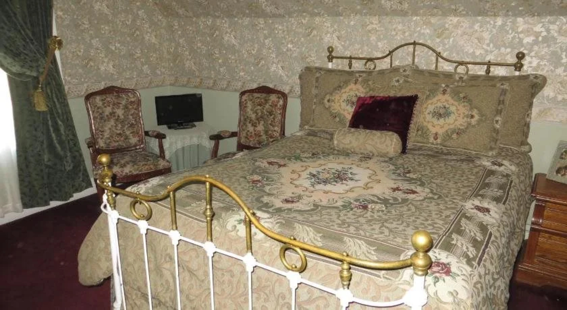 Edith Palmer's Country Inn, Historical Bed & Breakfast