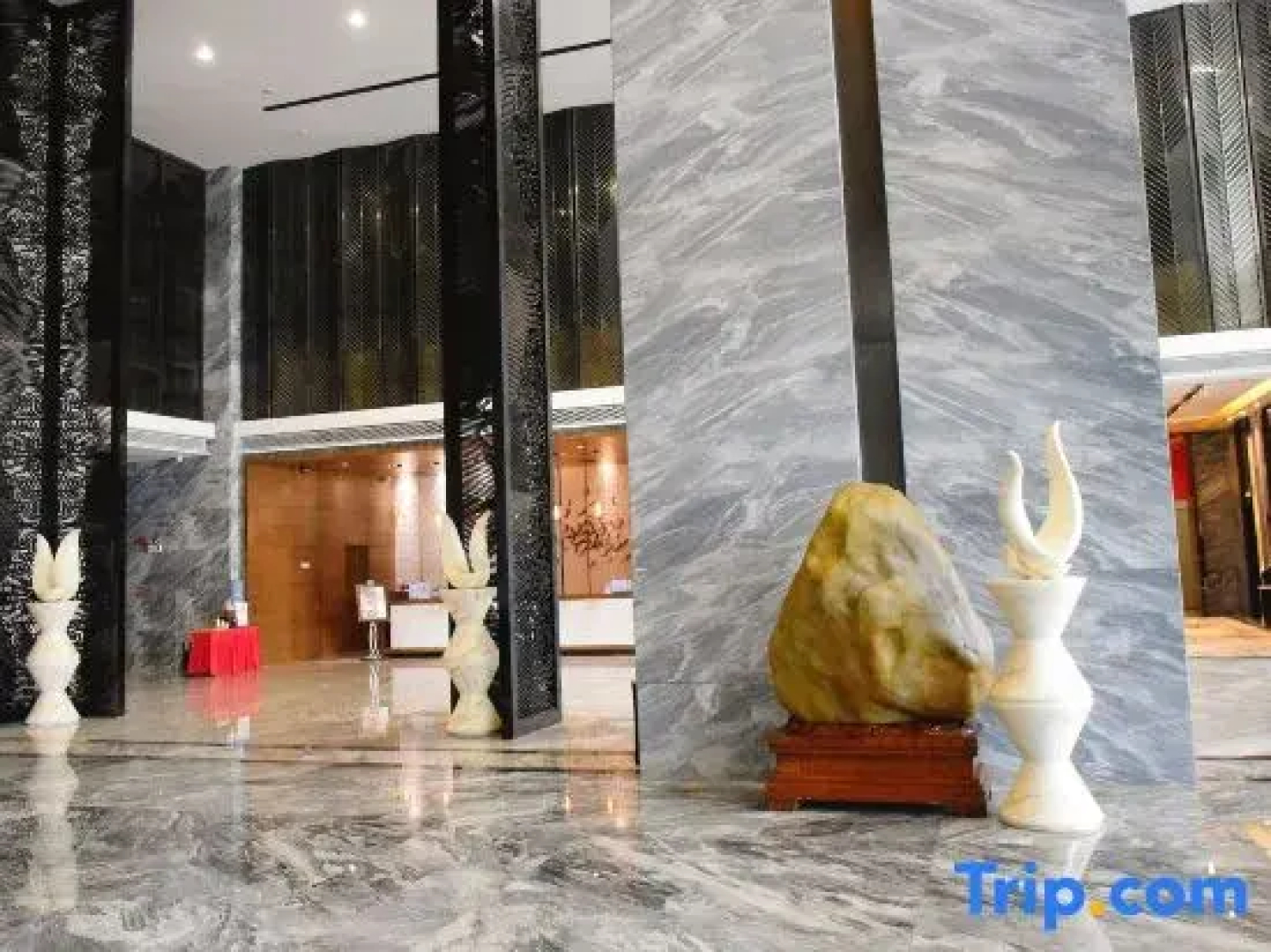 Junlian Huatian International Hotel