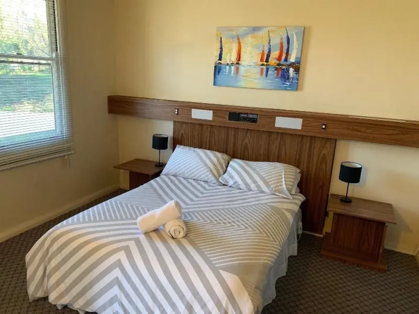 Nowa Nowa Hotel Motel