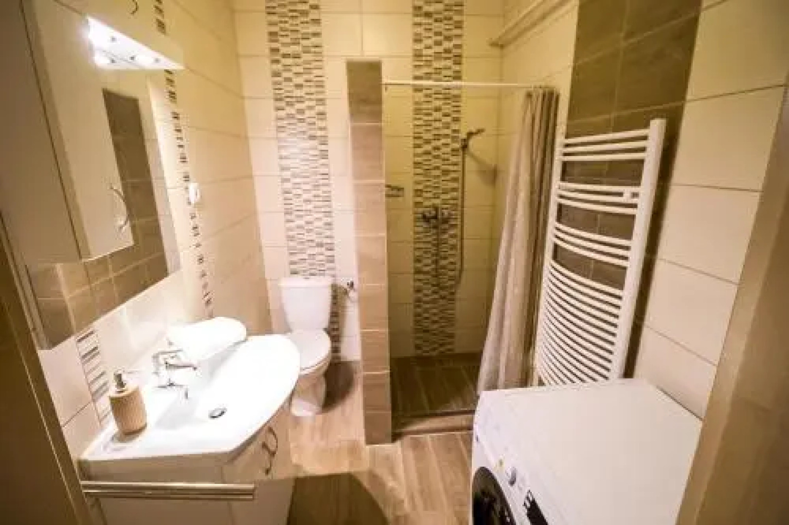 Weninger Apartman Lakas