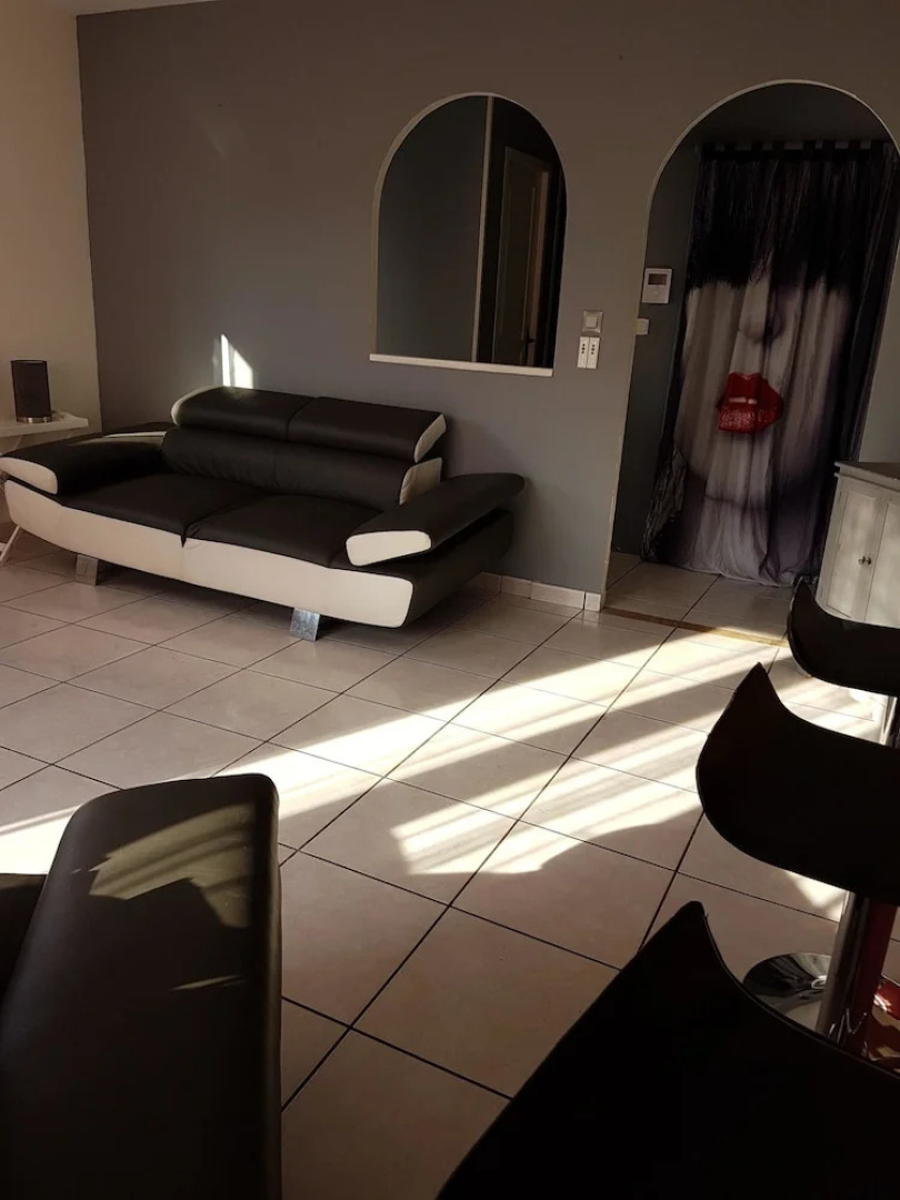 Villa With 4 Bedrooms in Florensac, With Enclosed Garden - 15 km From