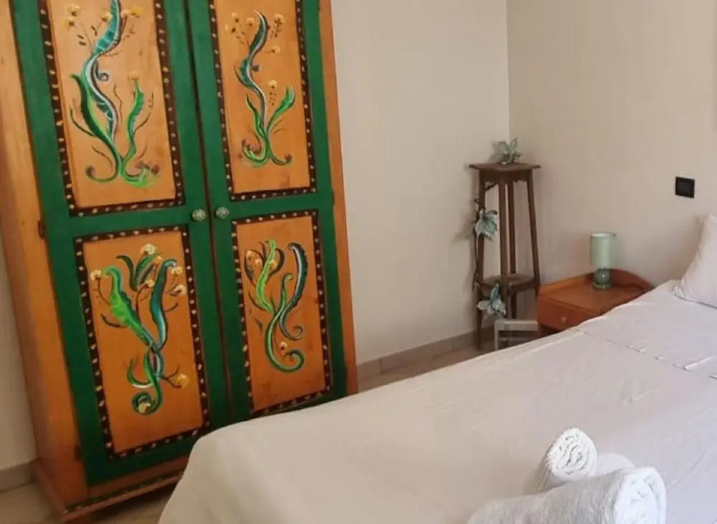 1-bed Apartment Abruzzo, Italy 15 Minutes to sea