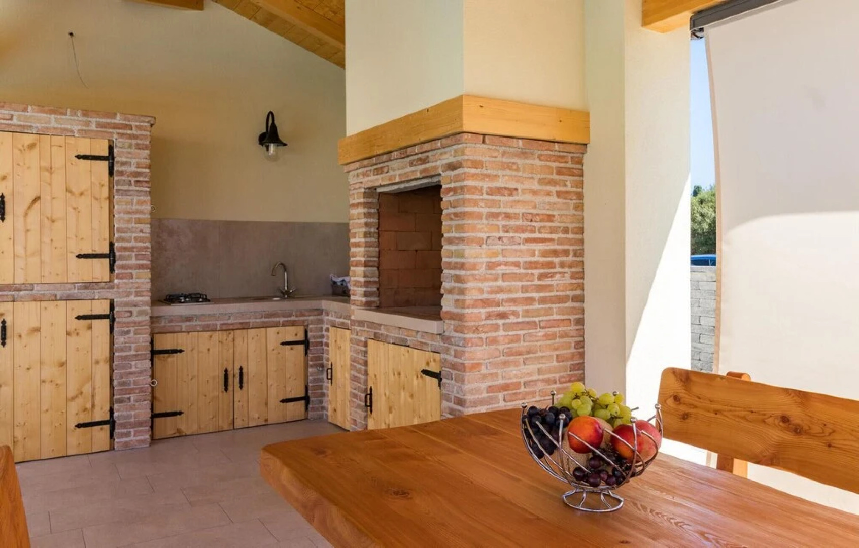 Nice Home in Peroj With Wifi, Heated Swimming Pool and 3 Bedrooms