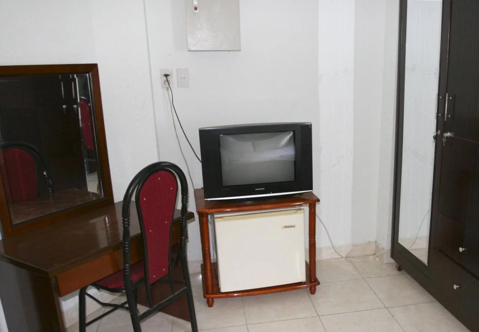 Kim Thuy Ngan Ha hotel