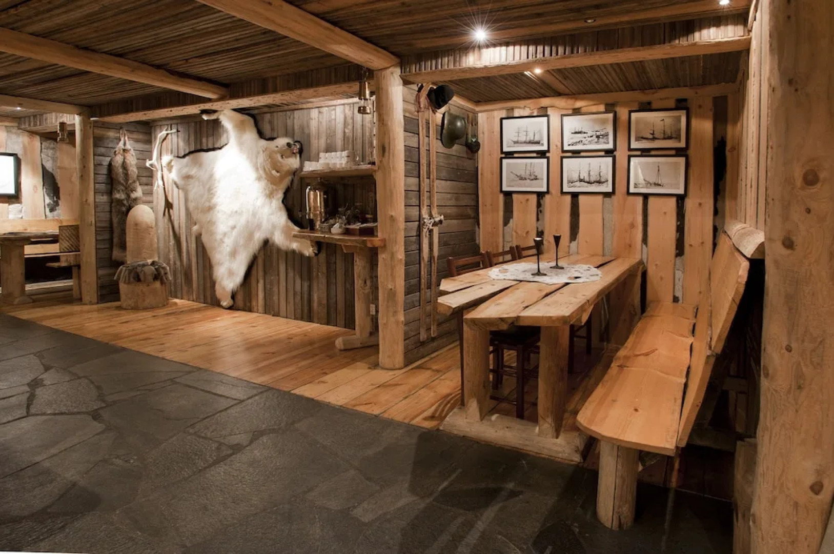 Basecamp Spitsbergen Hotel