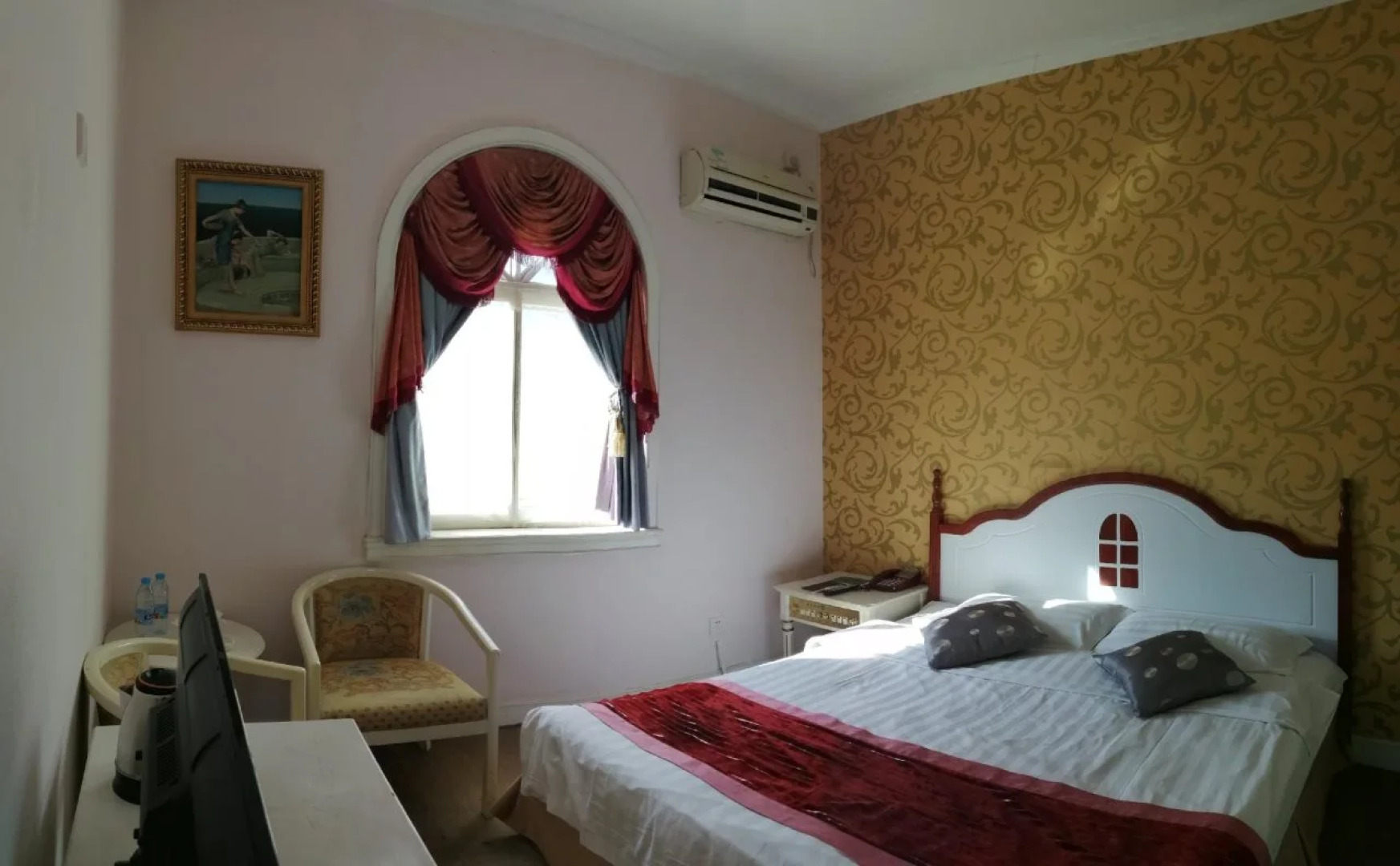 Royal Garden Hotel