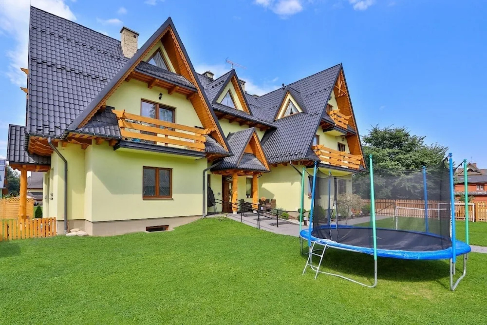 Sloneczny Dworek Guest House