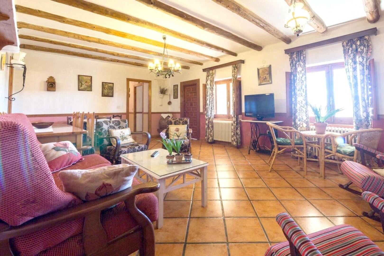 House With 4 Bedrooms in Noguericas, With Shared Pool, Furnished Terrace and Wifi