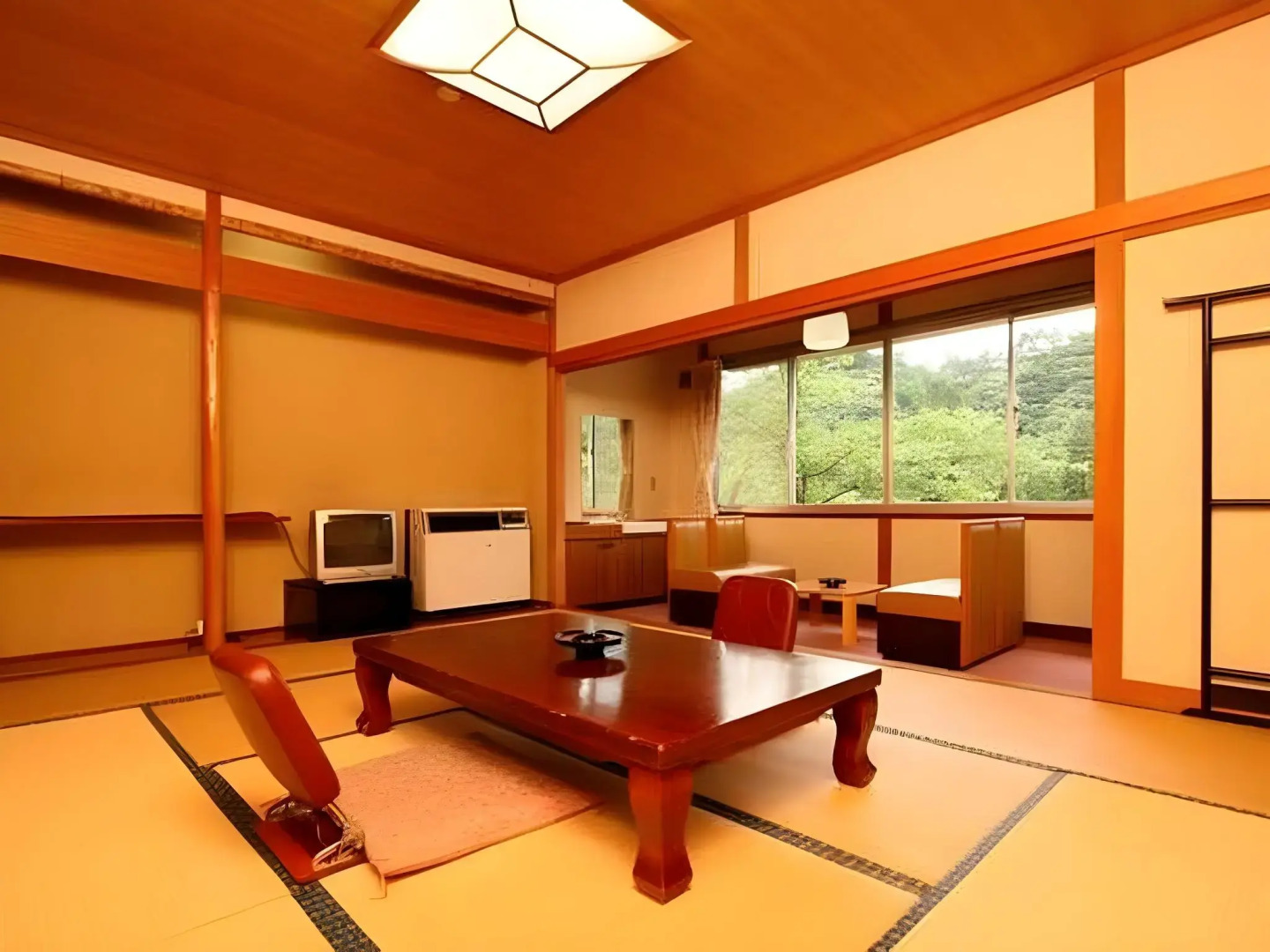 Nakaoyama Onsen Shosenkaku