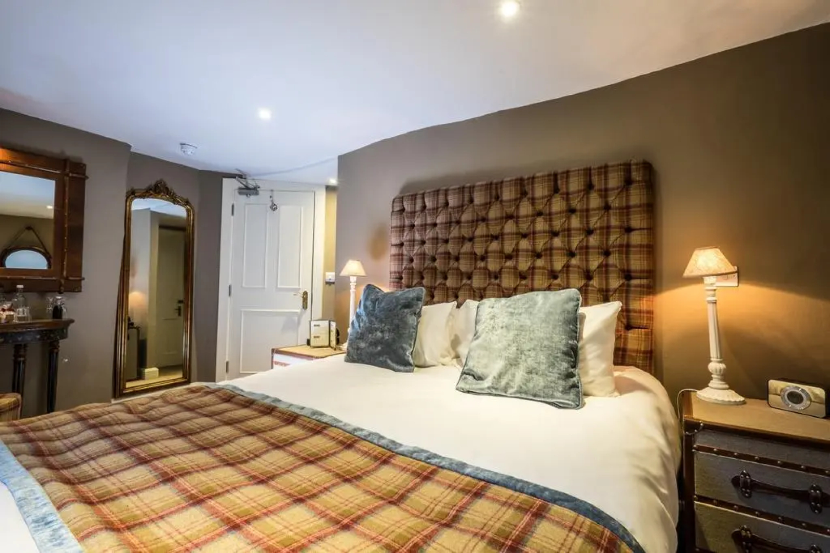 Stuart House Boutique Bedrooms