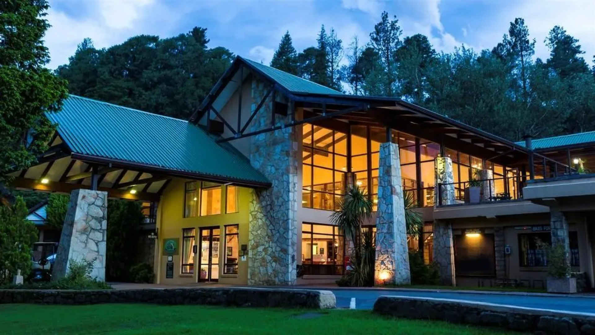 Gooderson Drakensberg Gardens Golf & Spa Resort