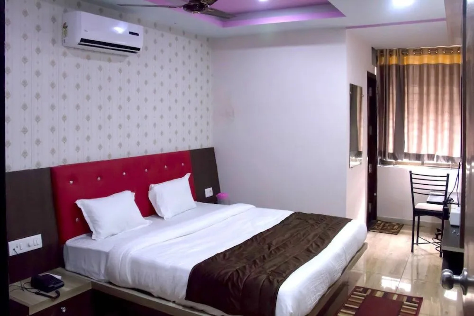 Hotel Shree Palace & Restaurant