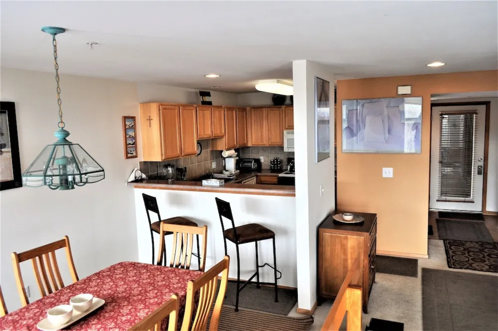 Forest Park 3 Bed 4 Bath Townhome