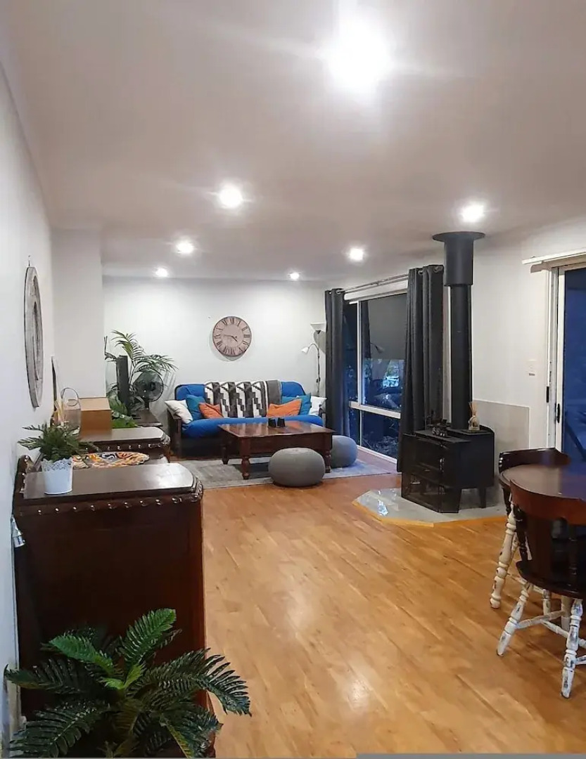 Milang Lakefront Retreat