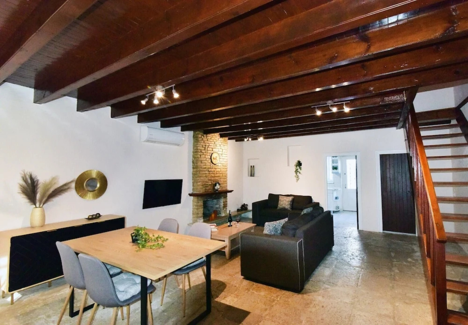 Karmela's Cottage by CorfuEscapes