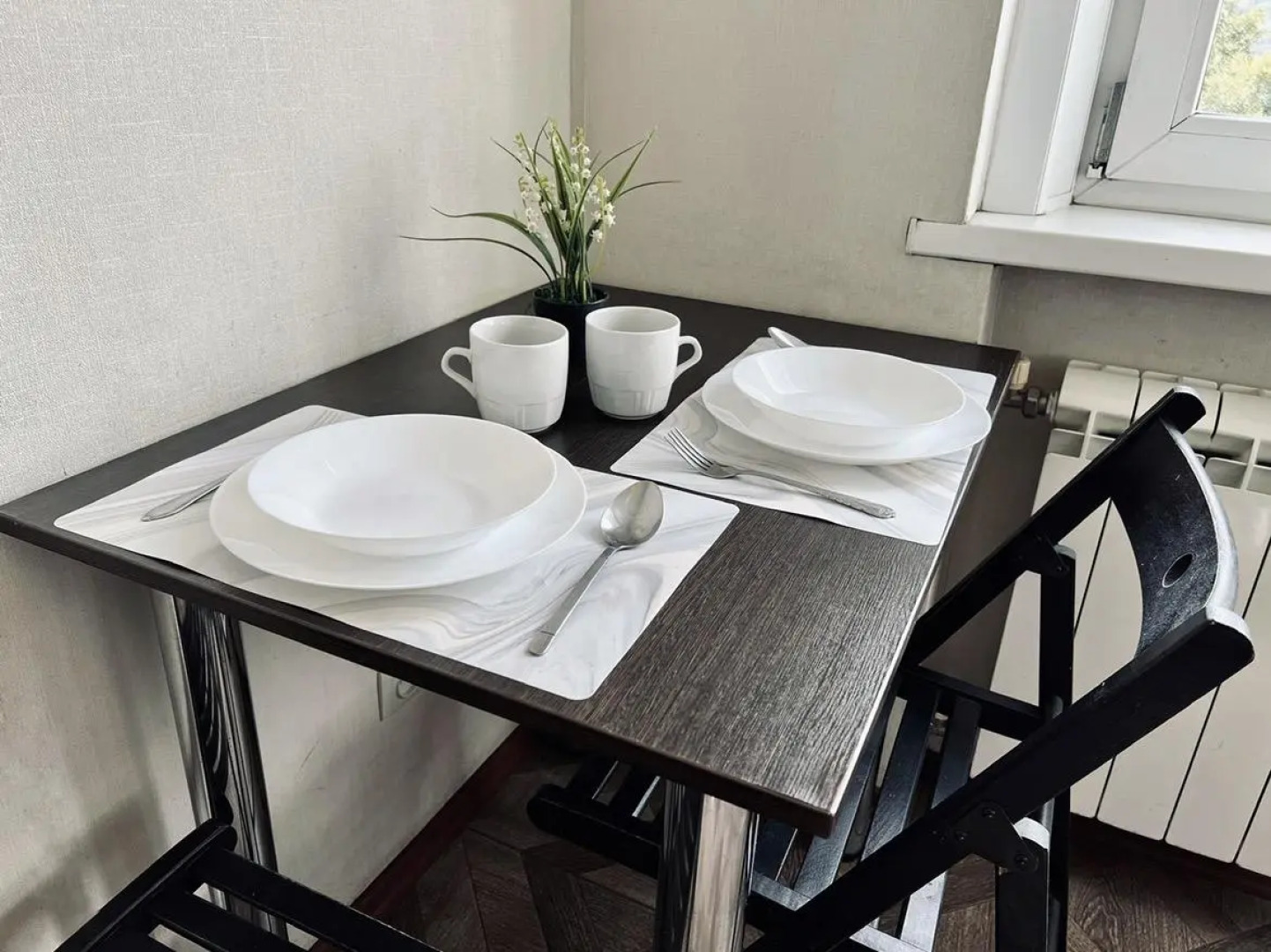 Диван и Чемодан на пр-кте Красный, 100/1