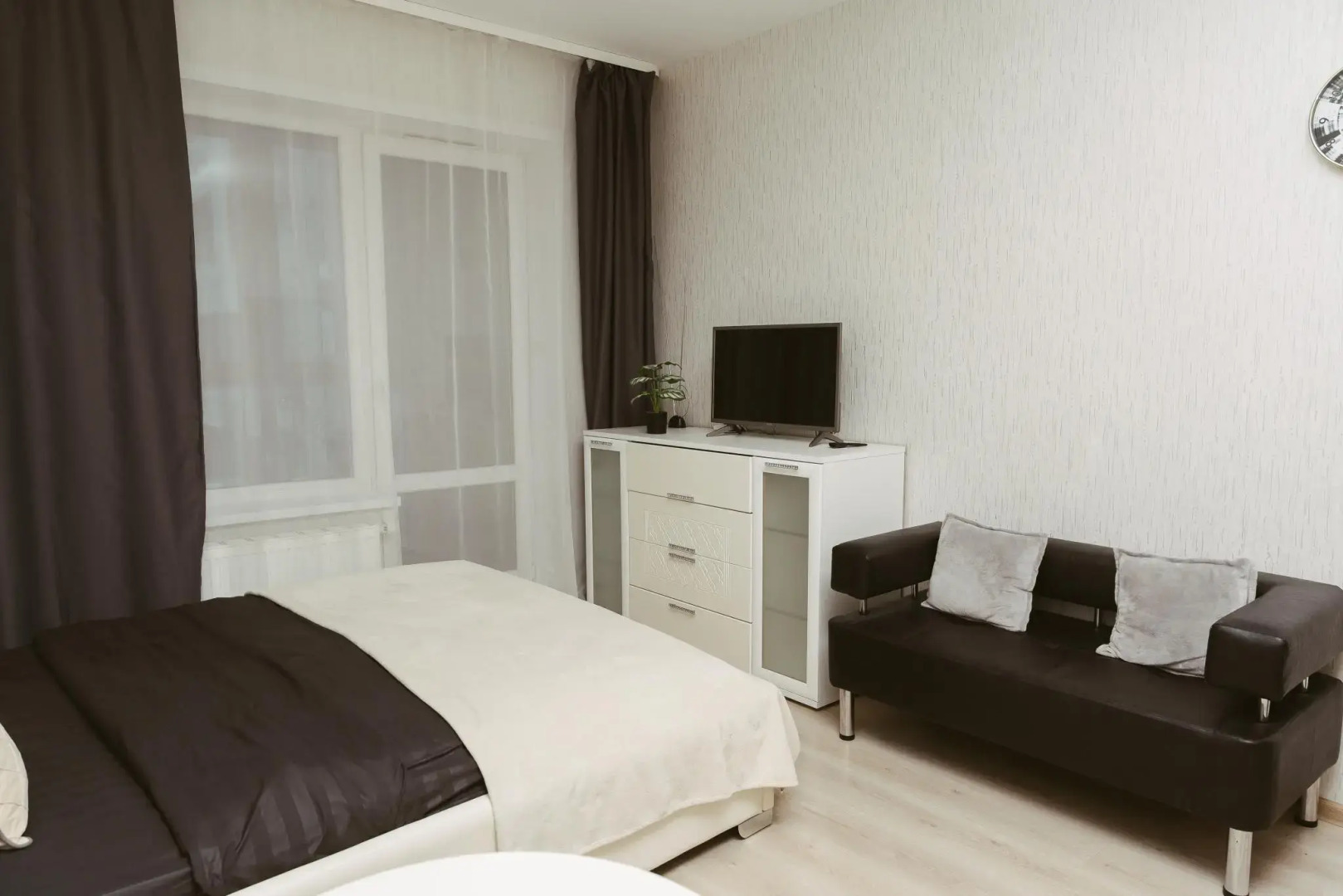 Leto Apart (Лето Апарт) на улице Революции 52В